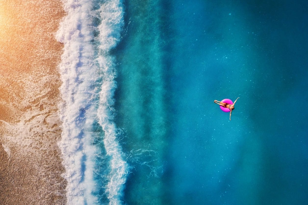Summer Aesthetic iPhone Wallpapers